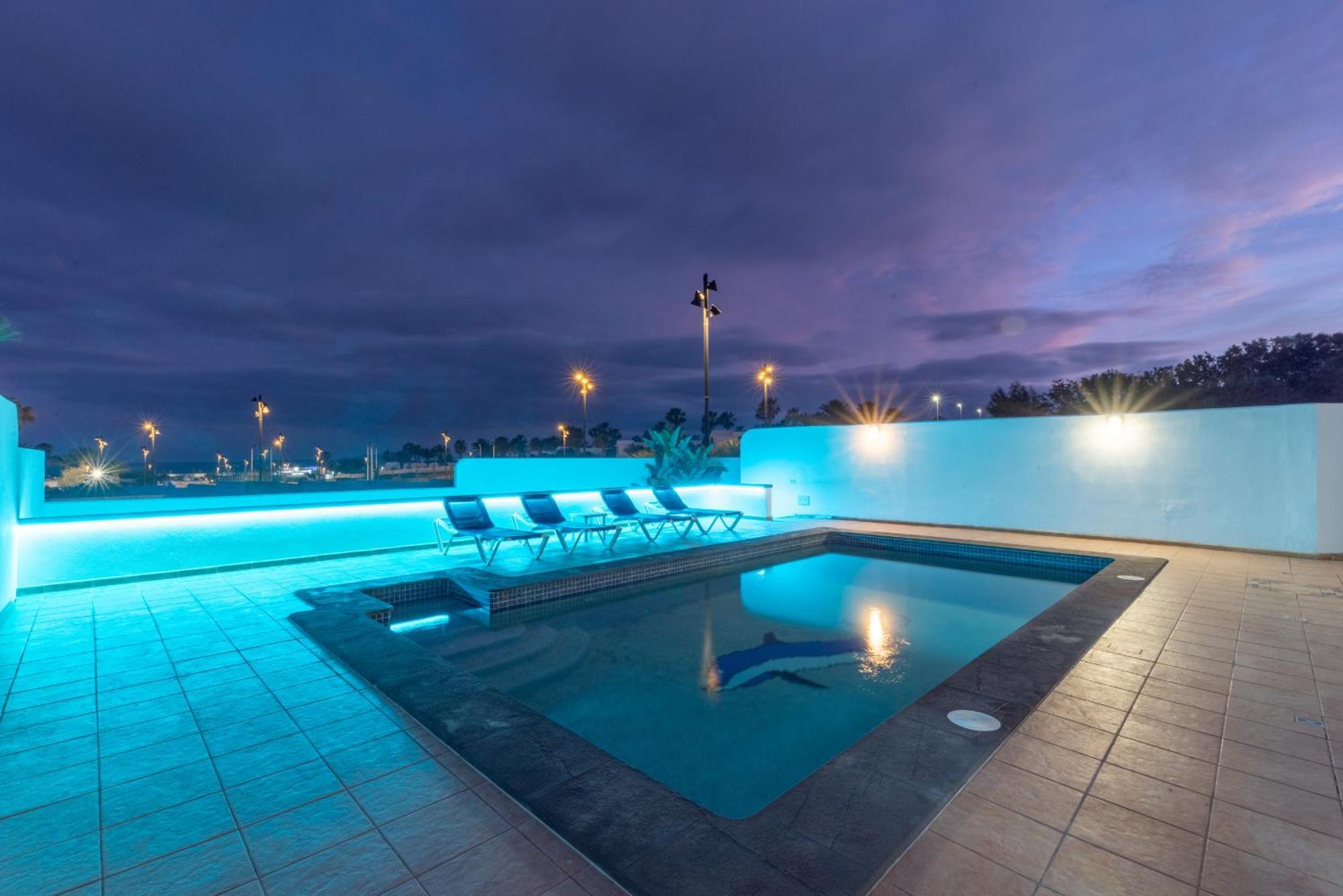 Villa Michelle - Lh114 By Villas Now Ltd Коста Бланка Экстерьер фото