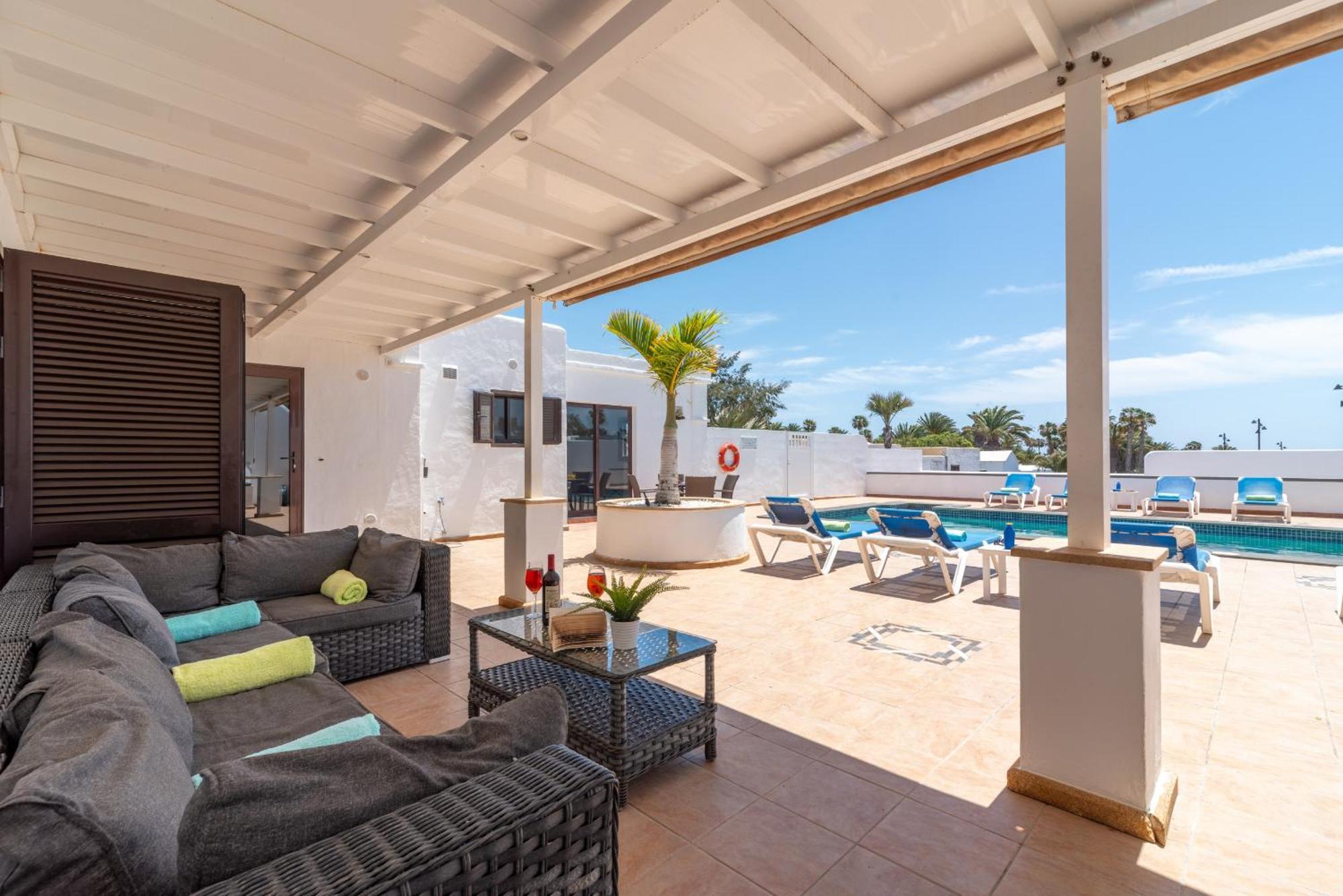 Villa Michelle - Lh114 By Villas Now Ltd Коста Бланка Экстерьер фото