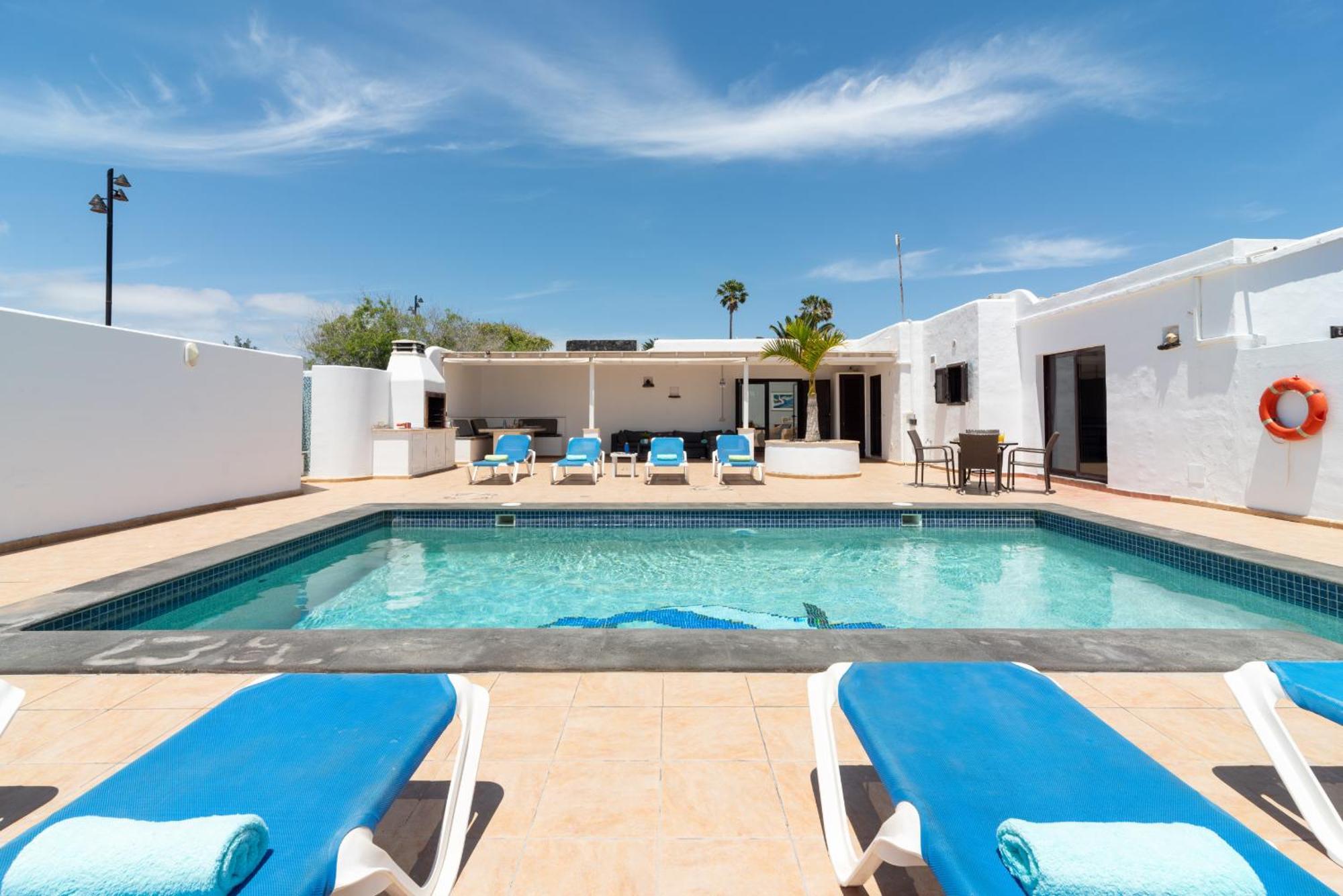 Villa Michelle - Lh114 By Villas Now Ltd Коста Бланка Экстерьер фото