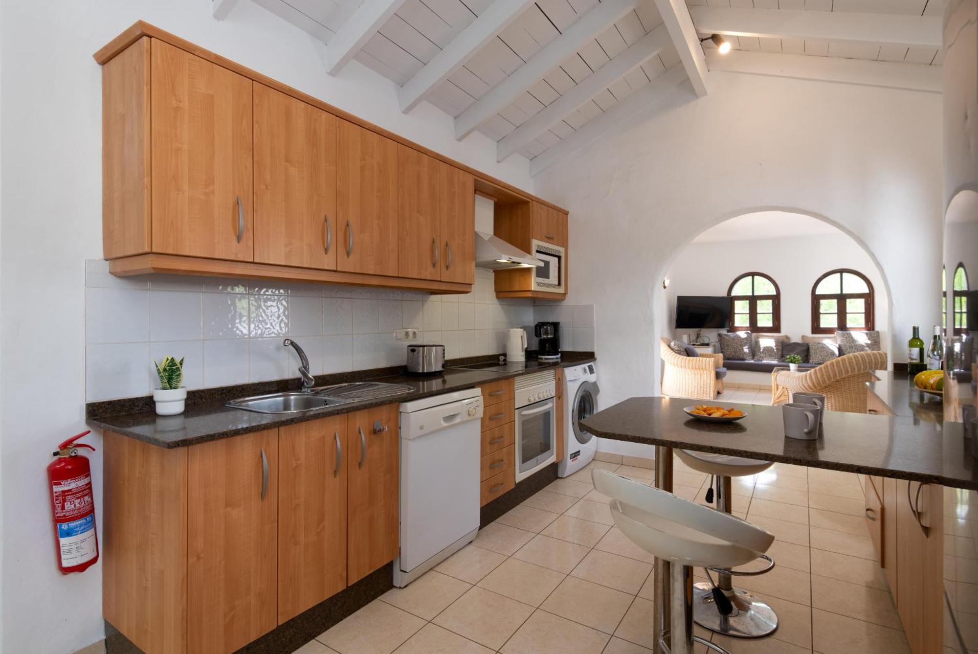 Villa Michelle - Lh114 By Villas Now Ltd Коста Бланка Экстерьер фото