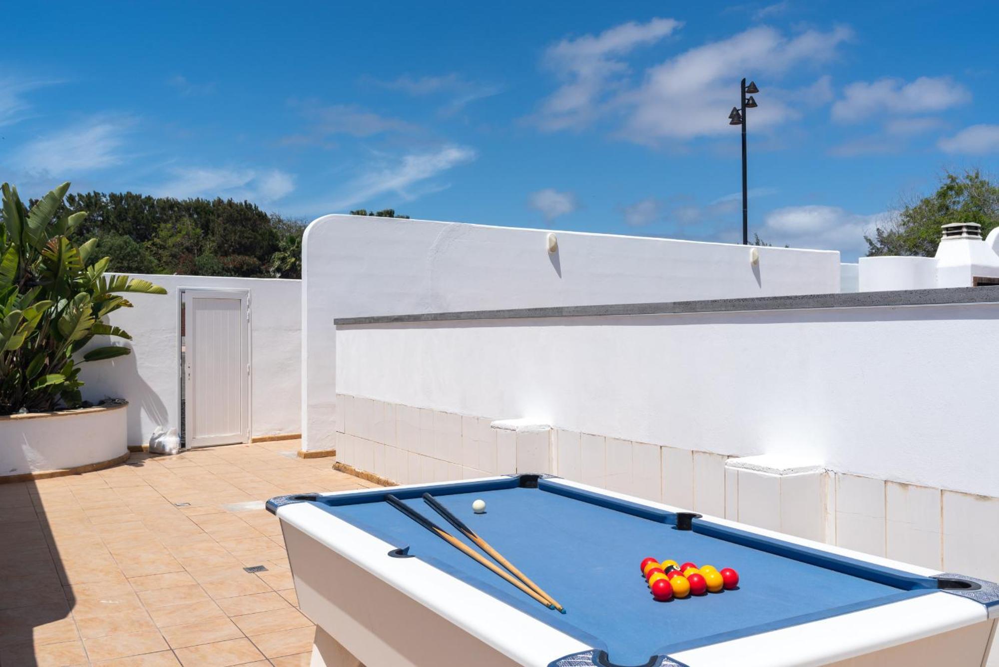 Villa Michelle - Lh114 By Villas Now Ltd Коста Бланка Экстерьер фото